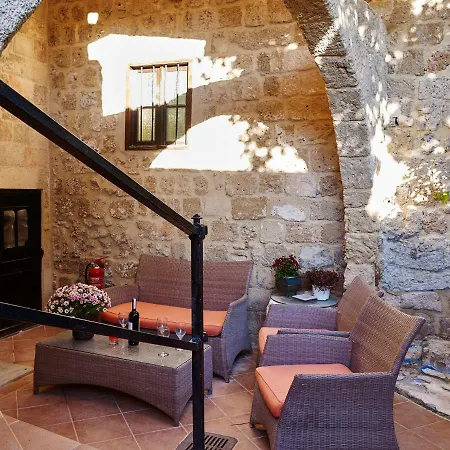 Chevalier's Nyaraló Rhodes City